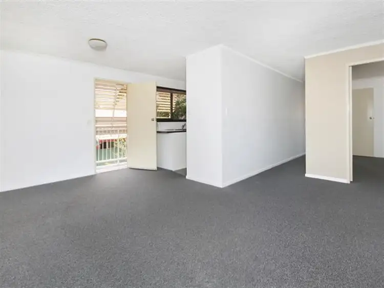 Fourth view of Homely unit listing, 5/27 Walan St, Mooloolaba QLD