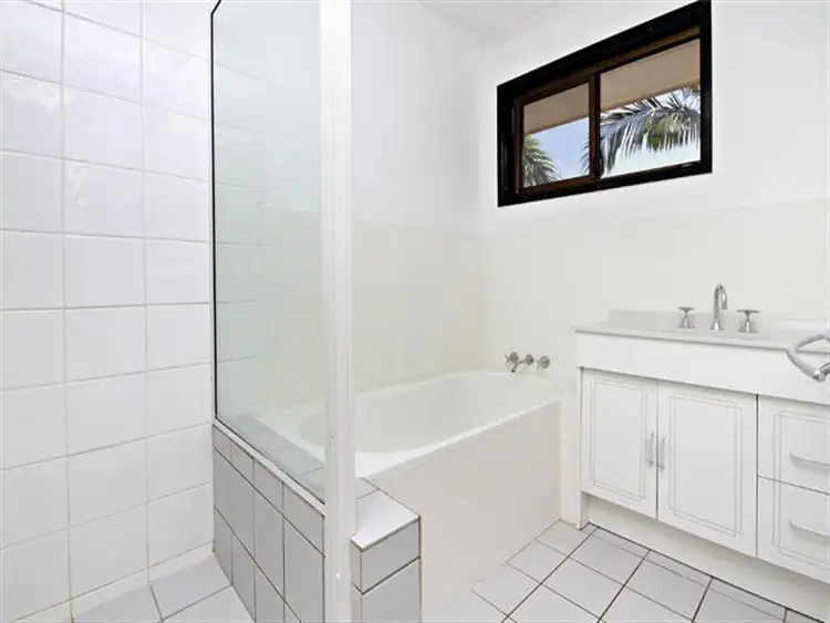 Sixth view of Homely unit listing, 5/27 Walan St, Mooloolaba QLD