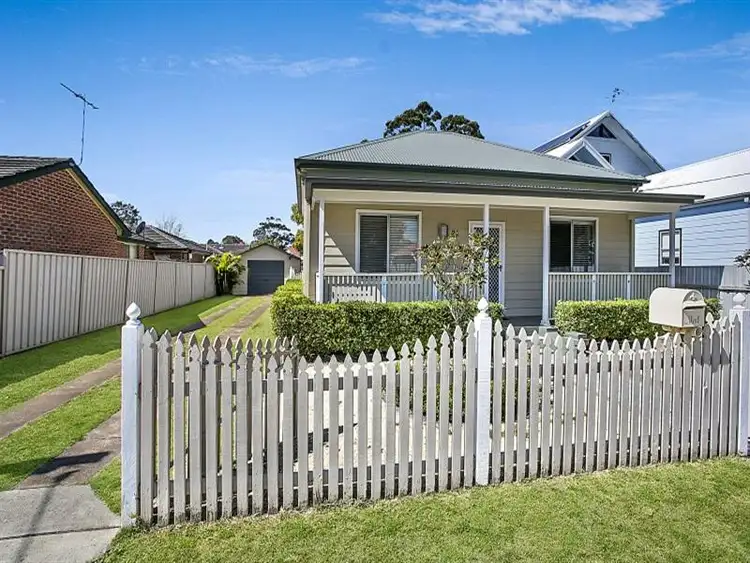 21 Newcastle St, Hamilton North NSW