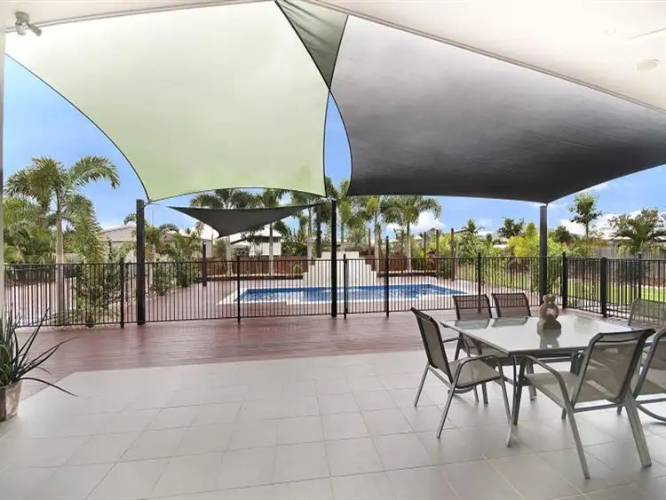 13 Wongabel Ct, Mount Low QLD