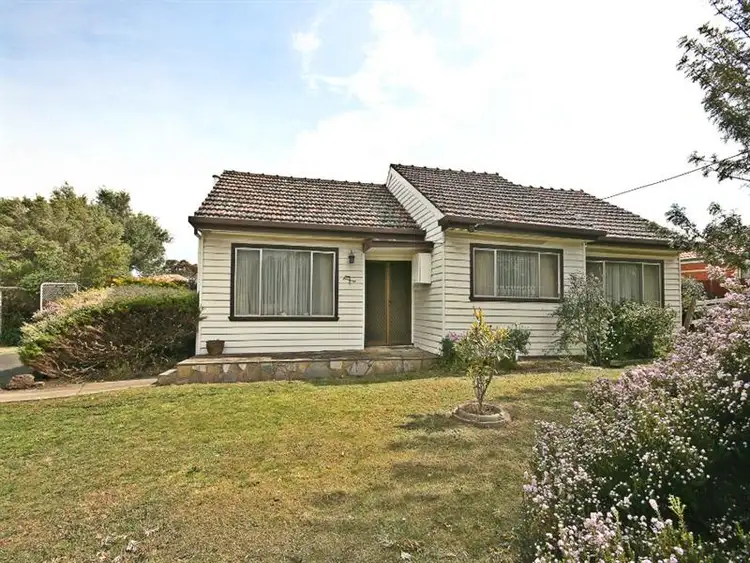 7 Millawa Ave, St Albans VIC
