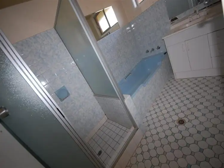 Seventh view of Homely house listing, 54 Ross Cres, Griffith NSW