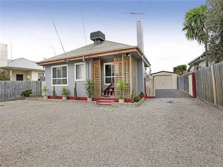 11 Spruhan Ave, Norlane VIC