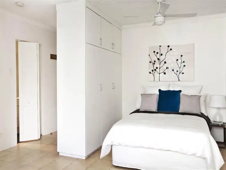 Second view of Homely studio listing, 1/90 Elizabeth Bay Rd, Elizabeth Bay NSW