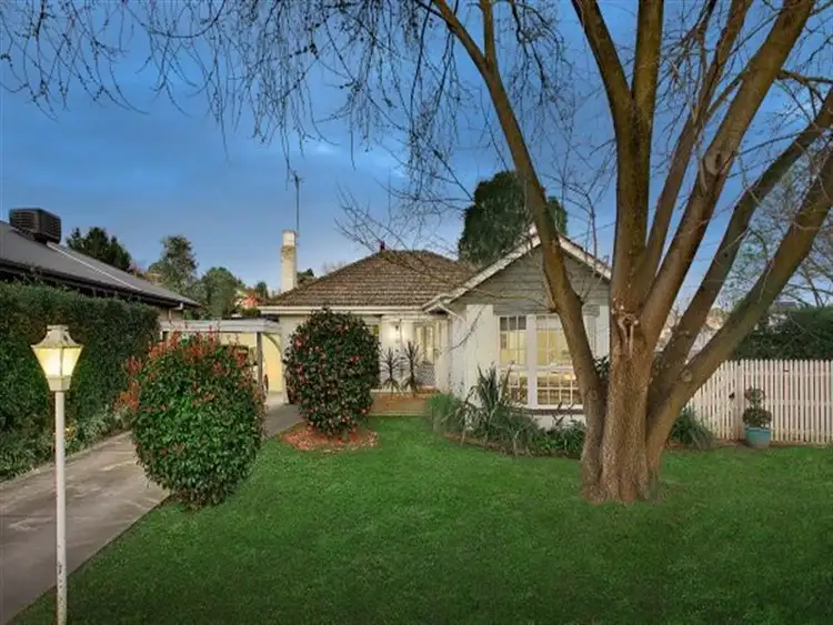 13 Wattle St, Box Hill North VIC