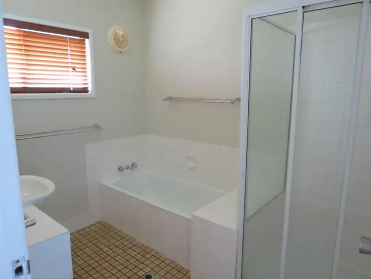 Sixth view of Homely house listing, 31 Park Ave, Emerald QLD