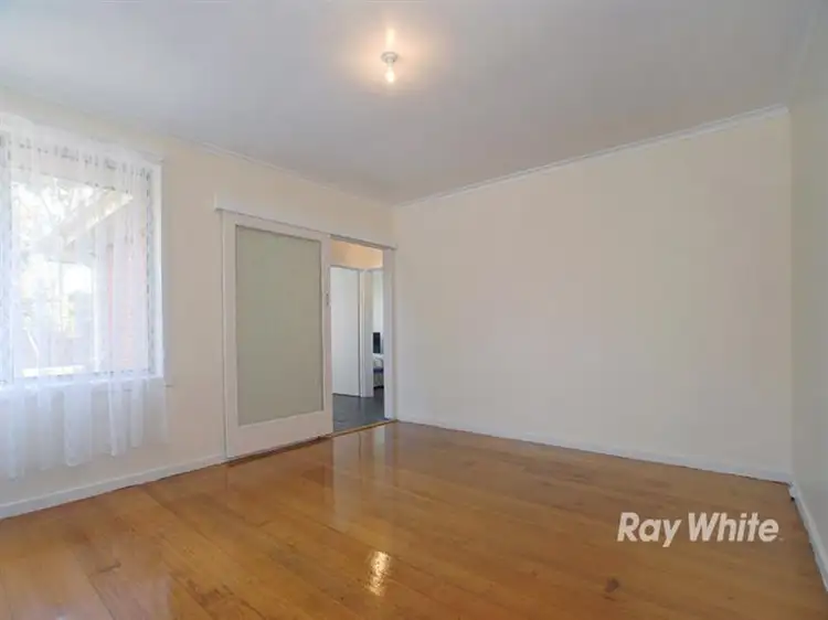 Sixth view of Homely house listing, 3 Currawong St, Keysborough VIC