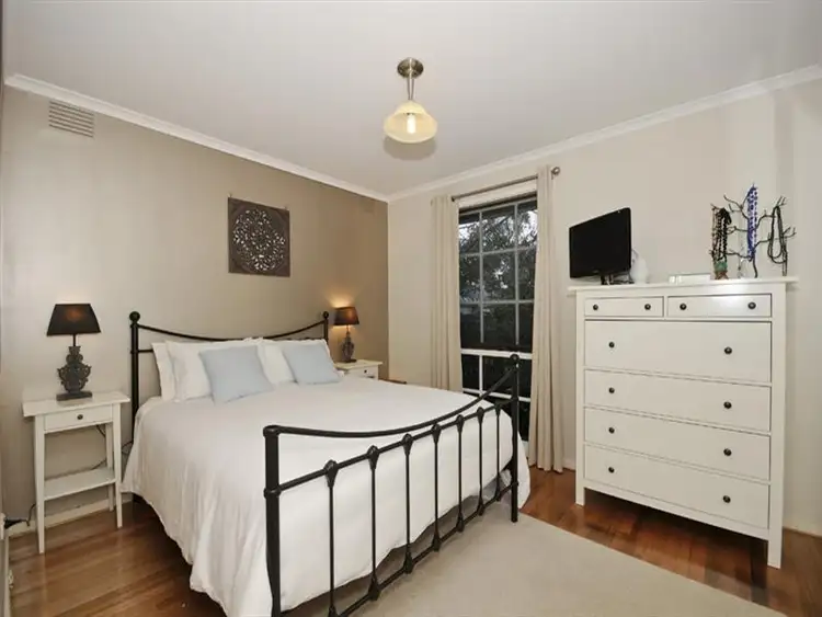 Fifth view of Homely house listing, 11 CHESNEY Dr, Ringwood VIC