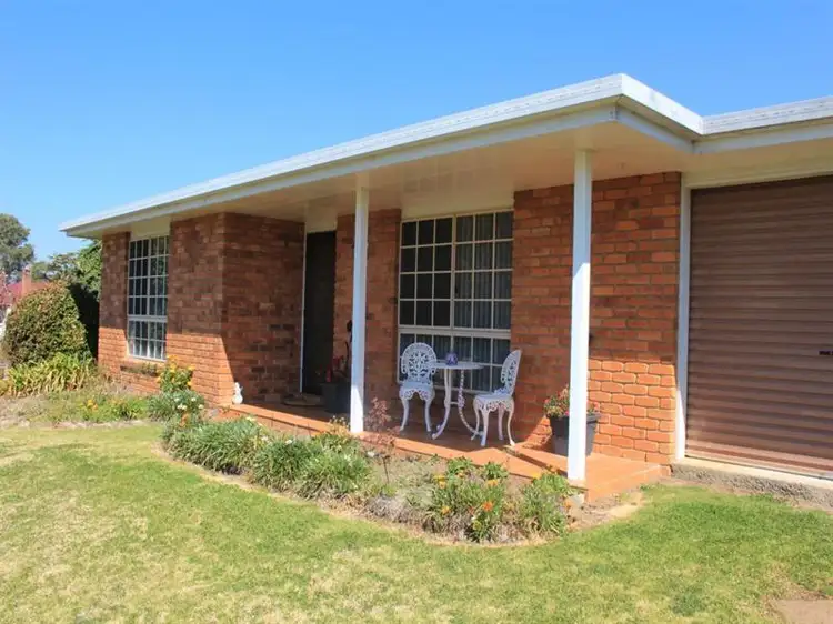 64A Duncan St, Tenterfield NSW