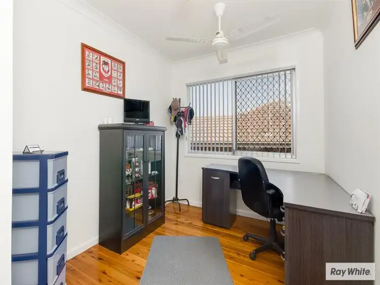 Fifth view of Homely house listing, 4 Dimond Ave, Kanahooka NSW