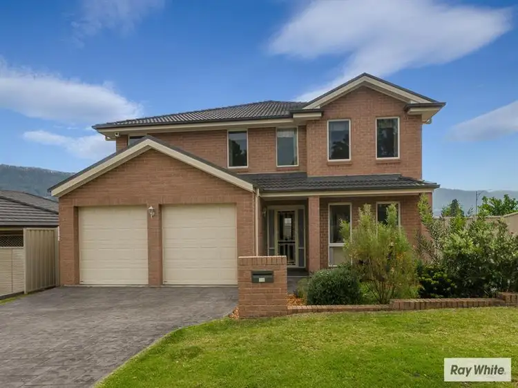 16 Norman Clark Cres, Horsley NSW
