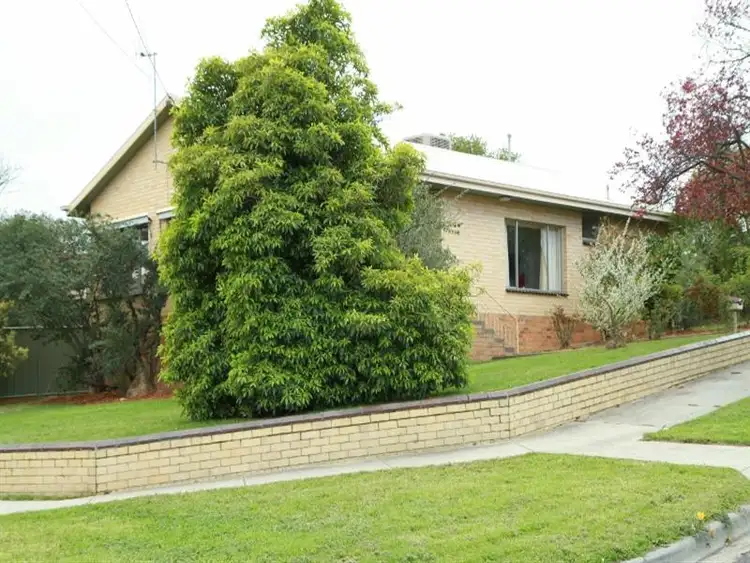 13 Wirth St, Flora Hill VIC