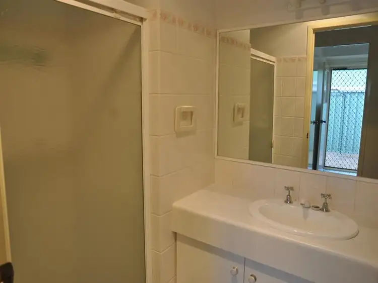 Fifth view of Homely unit listing, 3/242 Spring St, Kearneys Spring QLD