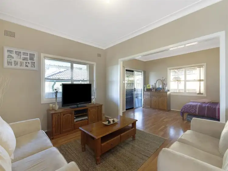 Second view of Homely house listing, 70 Panorama Dr, Farmborough Heights NSW