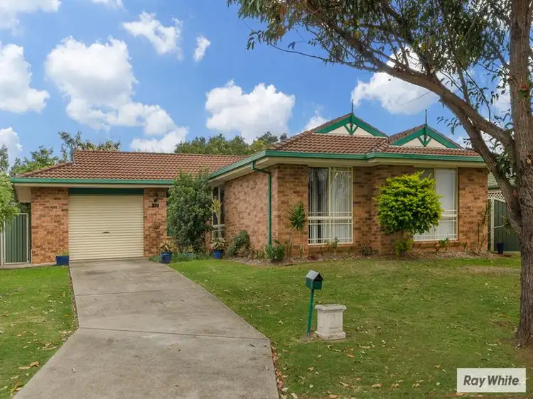 65 Huxley Dr, Horsley NSW