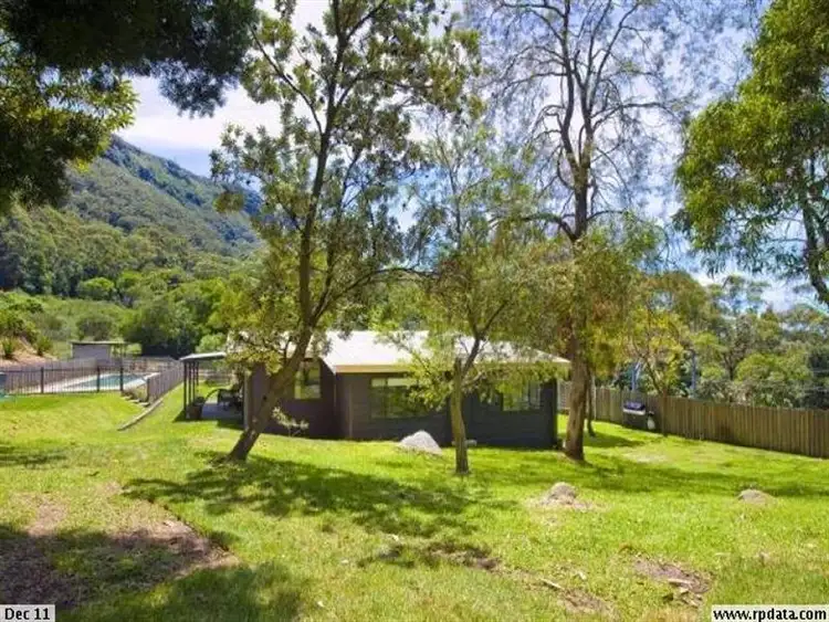 Second view of Homely house listing, 6 Sweeney Pl, Wombarra NSW