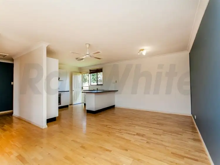 Fifth view of Homely house listing, 9 Chesterton Ct, Cambridge Gardens NSW