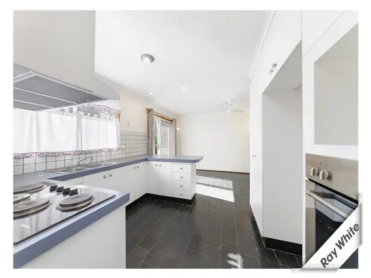 Fifth view of Homely house listing, 10 Curnow Pl, Chisholm ACT