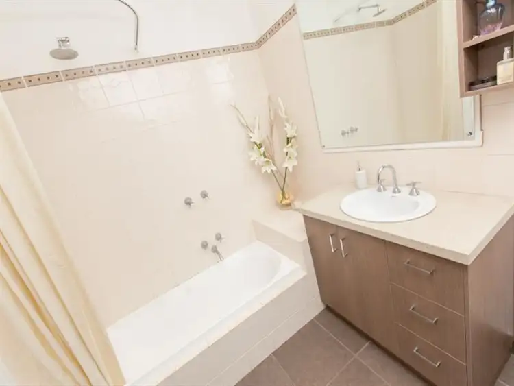 Fifth view of Homely house listing, 9 Wilga Ave, Mildura VIC