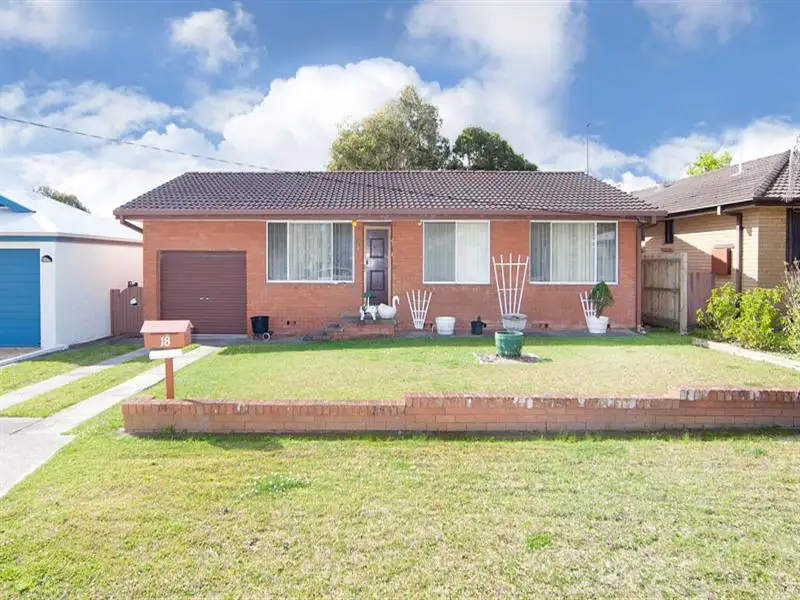 Main view of Homely house listing, 18 Waterview St, Long Jetty NSW