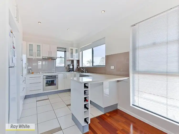 Second view of Homely unit listing, 5/6 GEORGINA St, Woody Point QLD