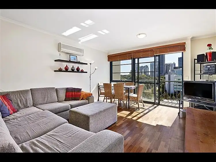 Third view of Homely apartment listing, 1010/585 La Trobe St, Melbourne (CBD) VIC