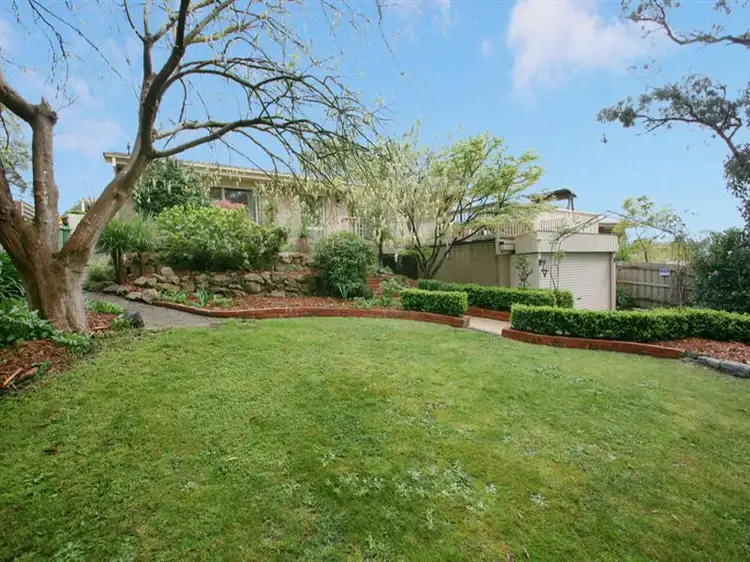 39 Mangans Rd, Lilydale VIC