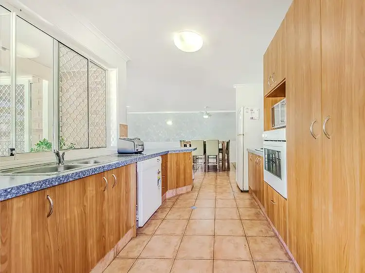Second view of Homely house listing, 6 Jura Pde, Merrimac QLD
