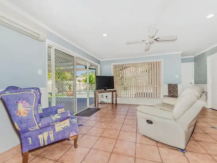Seventh view of Homely house listing, 6 Jura Pde, Merrimac QLD