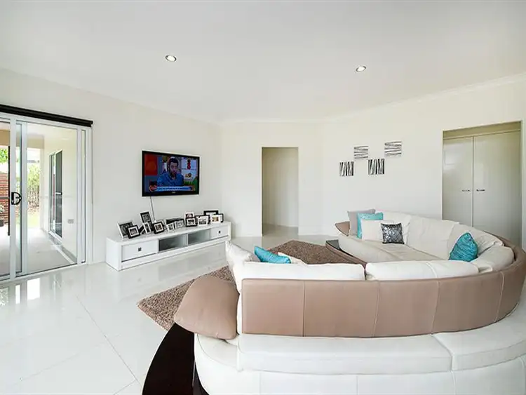 Seventh view of Homely house listing, 5 Summer Hill Cres, Maudsland QLD