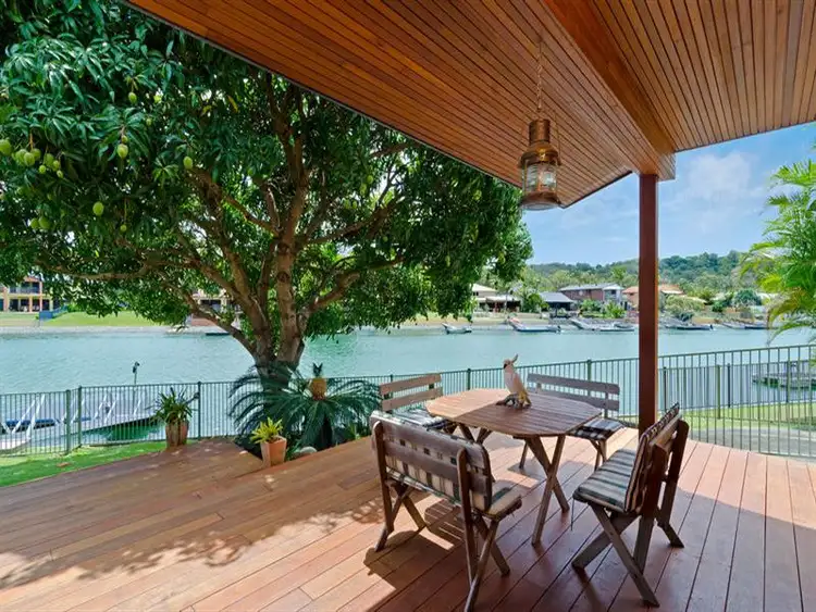 16 Kingfish Ct, Palm Beach QLD