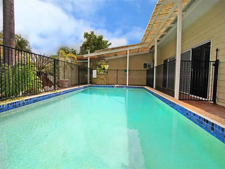 Second view of Homely house listing, 32 Oloway Cres, Alexandra Headland QLD