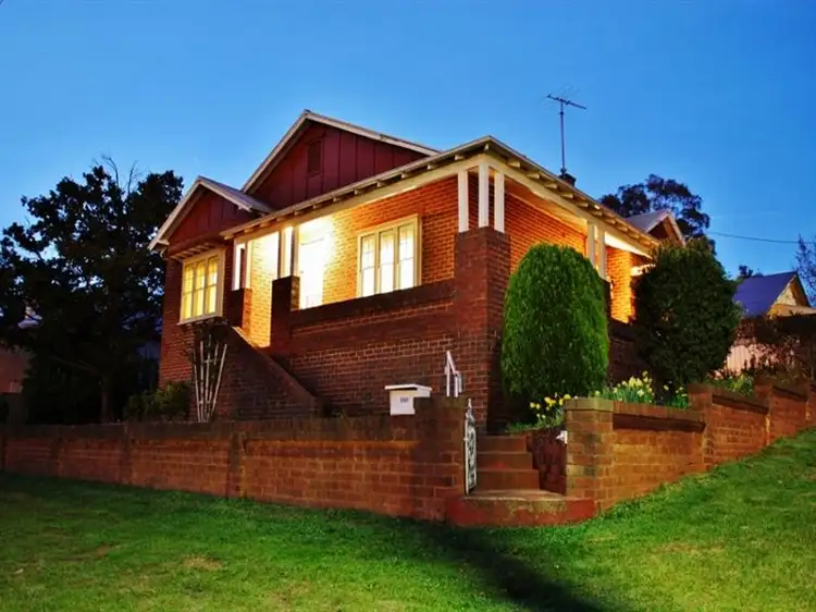 117 Nasmyth St, Young NSW