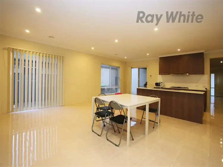 33 Hardwick Rd, Point Cook VIC