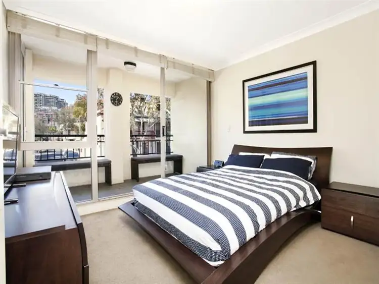 Third view of Homely apartment listing, 2/23-29 Bourke St, Woolloomooloo NSW
