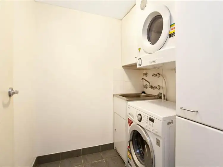 Sixth view of Homely apartment listing, 2/23-29 Bourke St, Woolloomooloo NSW