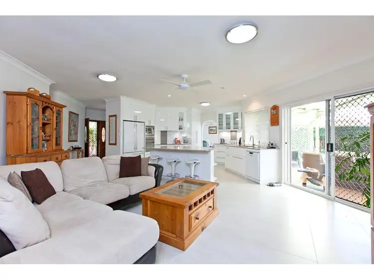 Fifth view of Homely house listing, 4 Seavista Ct, Victoria Point QLD