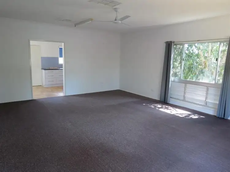 Fourth view of Homely house listing, 3 Charolais Pl, Emerald QLD