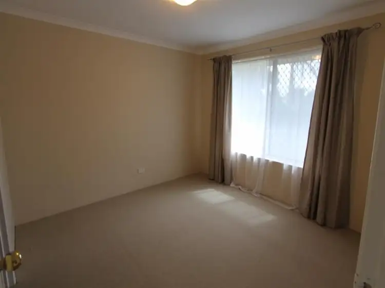 Fifth view of Homely house listing, 32 Mammoth Ct, Ballajura WA