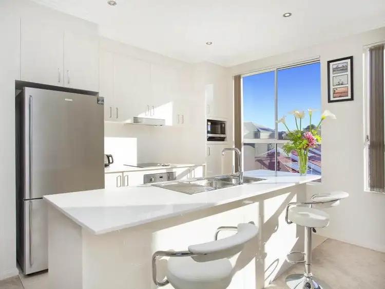 19/20-22 Walker St, Helensburgh NSW