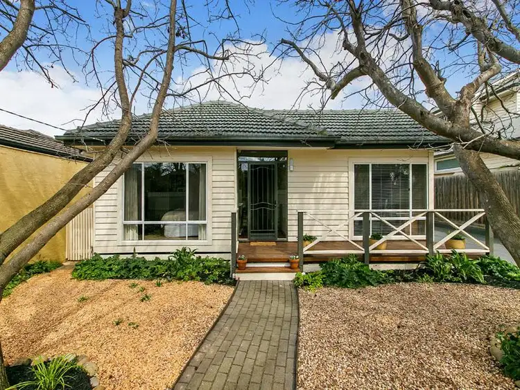 26 Elliot St