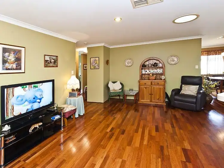 61 Kingston Way, Safety Bay WA