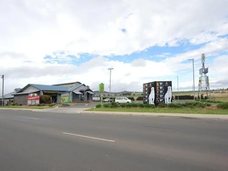 Sixth view of Homely unit listing, Unit 1, 98 Main St, Westbrook QLD