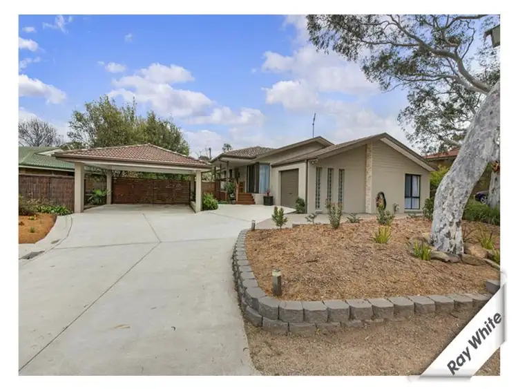 13 McGivern Cres, Kambah ACT