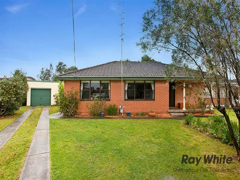 Main view of Homely house listing, 8 Camelot Pl, Oak Flats NSW