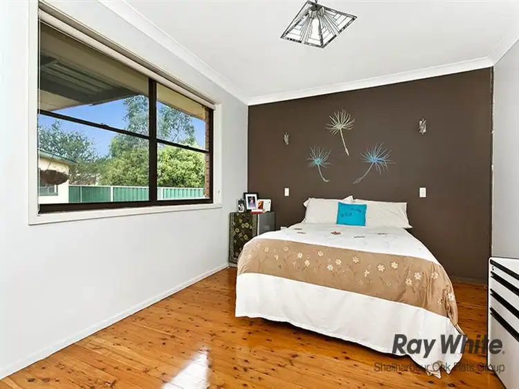 Third view of Homely house listing, 8 Camelot Pl, Oak Flats NSW