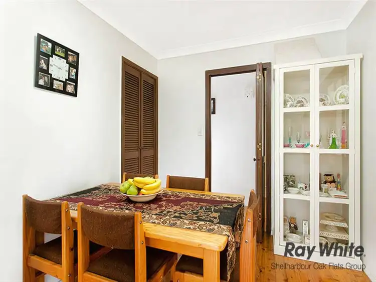 Sixth view of Homely house listing, 8 Camelot Pl, Oak Flats NSW