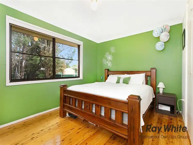 Seventh view of Homely house listing, 8 Camelot Pl, Oak Flats NSW