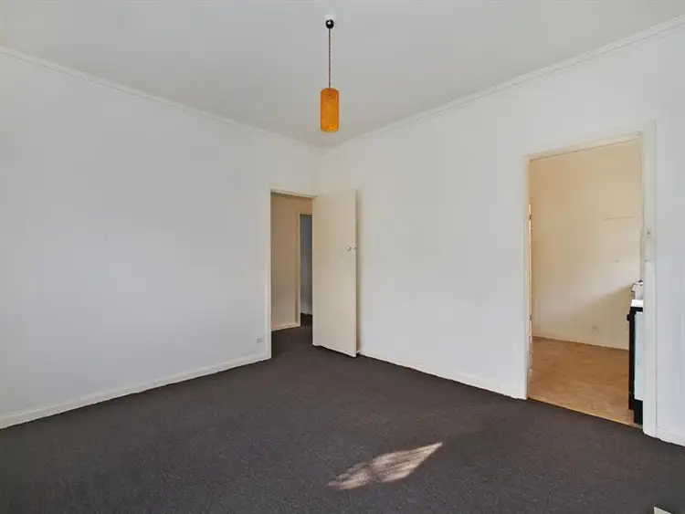 Fifth view of Homely house listing, 22 GLENDALE Ct, Kilsyth VIC