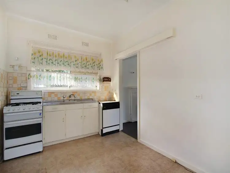 Sixth view of Homely house listing, 22 GLENDALE Ct, Kilsyth VIC